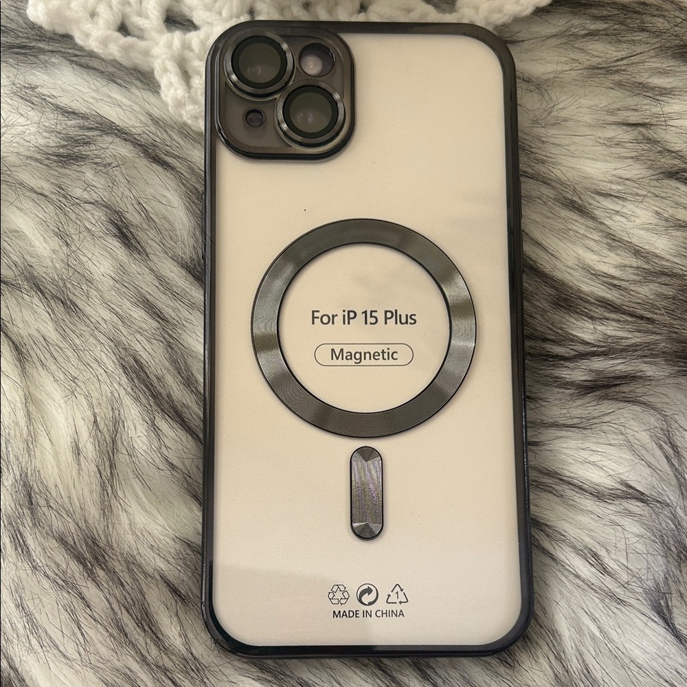 PEAKFUEL  iPhone 15 Plus clear Case with black.